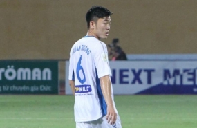 Xuan Truong takes back his No.6 shirt at Hoang Anh Gia Lai Xuan Truong takes back his No.6 shirt at Hoang Anh Gia Lai