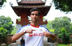 Hanoi FC’s expensive player benched until season ends Hanoi FC’s expensive player benched until season ends