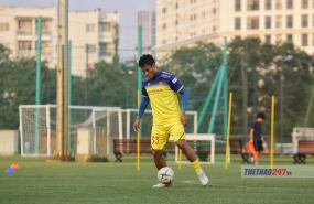 Mac Hong Quan is suitable for the center forward position, says former coach Mai Duc Chung Mac Hong Quan is suitable for the center forward position, says former coach Mai Duc Chung