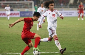 UAE midfielder criticizes Bert van Marwijk for defeat against Vietnam UAE midfielder criticizes Bert van Marwijk for defeat against Vietnam