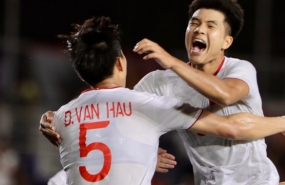 Heerenvee impressed by Van Hau performance in SEA Games, helping U22 Vietnam Heerenvee impressed by Van Hau performance in SEA Games, helping U22 Vietnam