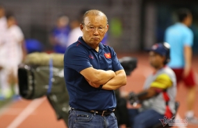Park Hang-seo: ‘I am really sorry for the red card’ Park Hang-seo: ‘I am really sorry for the red card’