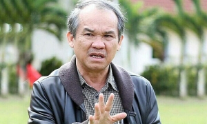 BLV Quang Huy: 'Bầu Đức có lẽ đã quá lo lắng cho cầu thủ của mình' BLV Quang Huy: 'Bầu Đức có lẽ đã quá lo lắng cho cầu thủ của mình'