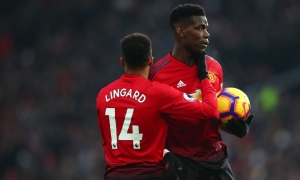 CĐV Man Utd: 'Cậu ta nên biến khỏi đội bóng ngay tập tức' CĐV Man Utd: 'Cậu ta nên biến khỏi đội bóng ngay tập tức'