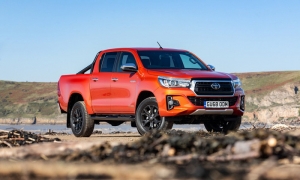 Toyota Hilux Invincible X 2019 mới ra mắt có gì đặc biệt? Toyota Hilux Invincible X 2019 mới ra mắt có gì đặc biệt?