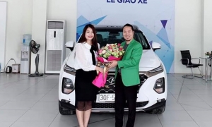 Nghệ sĩ nổi tiếng mua ô tô cũng không tránh được cảnh 'bia kèm lạc' Nghệ sĩ nổi tiếng mua ô tô cũng không tránh được cảnh 'bia kèm lạc'