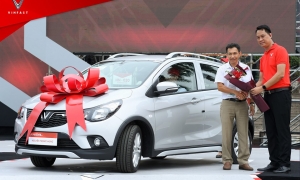 Hàng trăm xe VinFast Fadil đã đến tay khách hàng Hàng trăm xe VinFast Fadil đã đến tay khách hàng