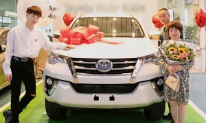 Có Range Rover Evoque, ca sĩ Đức Phúc tậu thêm cả Toyota Fortuner Có Range Rover Evoque, ca sĩ Đức Phúc tậu thêm cả Toyota Fortuner