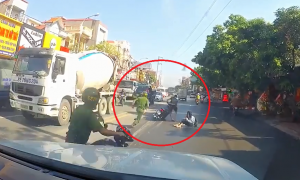VIDEO: Nam thanh niên chở bạn gái “thông chốt” gây phẫn nộ CĐM VIDEO: Nam thanh niên chở bạn gái “thông chốt” gây phẫn nộ CĐM