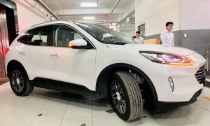Chi tiết Ford Escape 2020 tại đại lý, sắp đến tay khách hàng Chi tiết Ford Escape 2020 tại đại lý, sắp đến tay khách hàng
