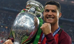 Euro 2020 khiến thế giới 'sục sôi' vì kỷ lục khủng Euro 2020 khiến thế giới 'sục sôi' vì kỷ lục khủng