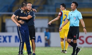 Coach Chu Dinh Nghiem receives heavy punishment, Hanoi FC loses it head coach in HAGL match Coach Chu Dinh Nghiem receives heavy punishment, Hanoi FC loses it head coach in HAGL match