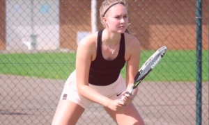 Nữ tay vợt 18 tuổi đẹp đến nao lòng sắp soán ngôi Sharapova Nữ tay vợt 18 tuổi đẹp đến nao lòng sắp soán ngôi Sharapova