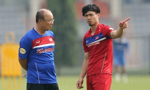 VIDEO: HLV Park Hang-seo coi Công Phượng là quân bài tẩy ở AFF Cup 2018 VIDEO: HLV Park Hang-seo coi Công Phượng là quân bài tẩy ở AFF Cup 2018