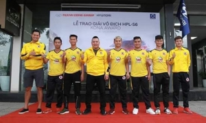 Bốn đội bóng đá phủi chung tay làm từ thiện Bốn đội bóng đá phủi chung tay làm từ thiện