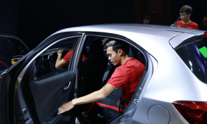 Văn Toàn đang học lái xe, muốn “tậu” Honda Brio mới ra mắt Văn Toàn đang học lái xe, muốn “tậu” Honda Brio mới ra mắt