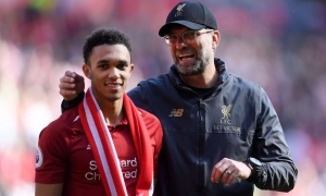 Đá chung kết C1, sao trẻ Liverpool lập kỉ lục 'vô tiền khoáng hậu' Đá chung kết C1, sao trẻ Liverpool lập kỉ lục 'vô tiền khoáng hậu'