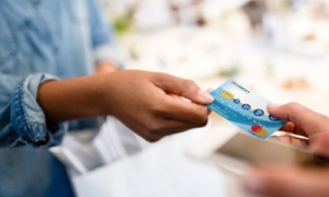 FE CREDIT: THẺ TÍN DỤNG – NHỮNG THÔNG TIN CẦN BIẾT FE CREDIT: THẺ TÍN DỤNG – NHỮNG THÔNG TIN CẦN BIẾT