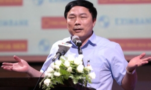 Bầu Đệ chính thức quay trở lại với bóng đá Việt Nam Bầu Đệ chính thức quay trở lại với bóng đá Việt Nam