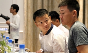 Văn Quyến: 'Tôi đang cố gắng làm lại, thử thách mình...' Văn Quyến: 'Tôi đang cố gắng làm lại, thử thách mình...'