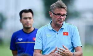 HLV Troussier thử thách 'điểm yếu' của cầu thủ VN HLV Troussier thử thách 'điểm yếu' của cầu thủ VN