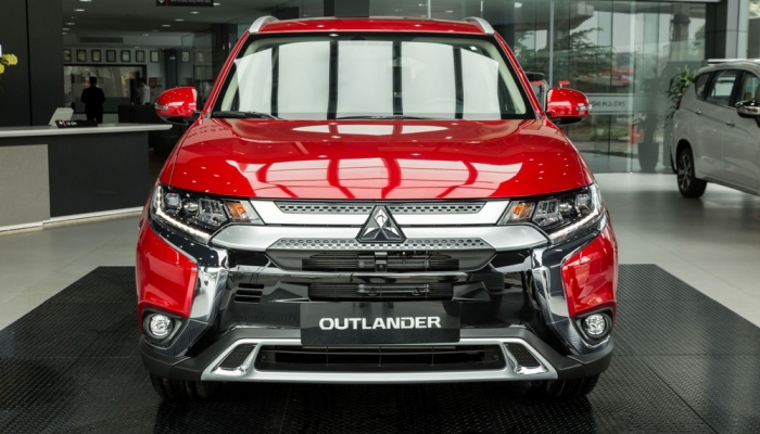 Mitsubishi Outlander 2020 Gia Lăn Banh đanh Gia Trải Nghiệm