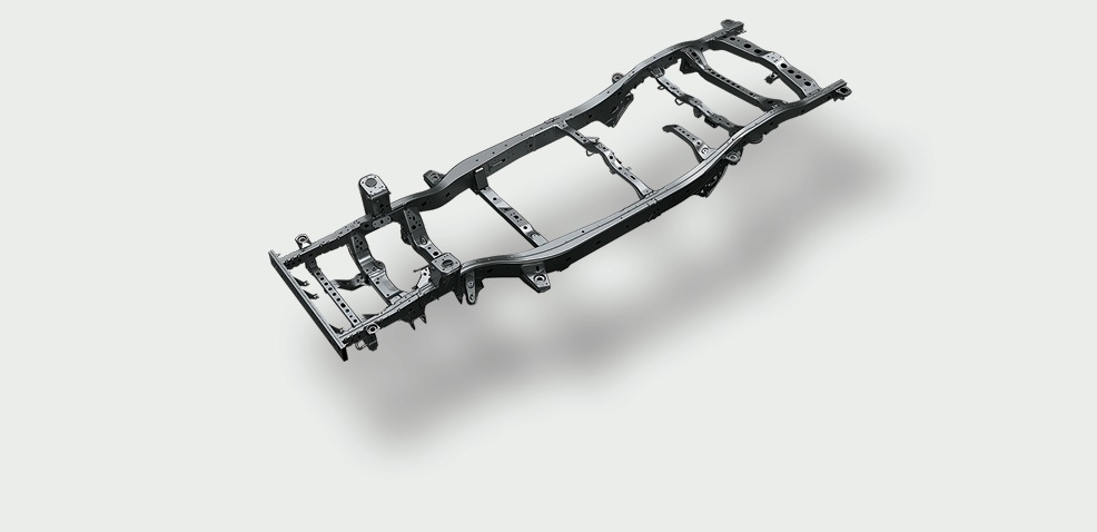 Khung gầm kiên cố, chắc chắn. Chi tiết xe Toyota Fortuner 2020: giá lăn bánh, thông số kỹ thuật, đánh giá nội thất, ngoại thất và khả năng vận hành.