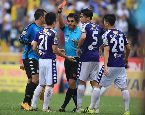 Sự quá tải khiến nhiều thời điểm Hà Nội FC không chơi đúng với đẳng cấp của mình. Ảnh: An ninh thủ đô Hà Nội FC, V-League 2019, Hà Nội FC vô địch V-League 2019