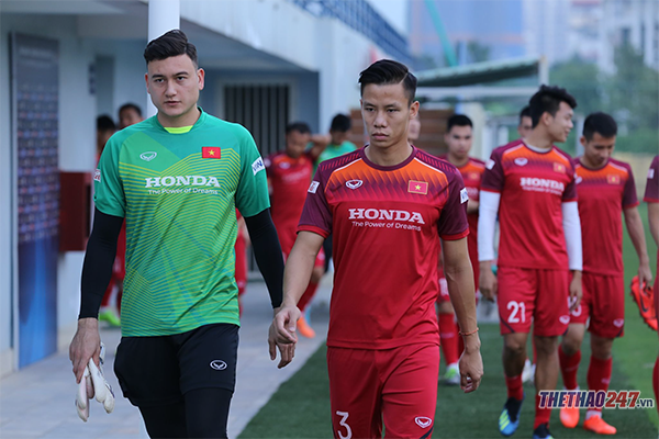 Các cầu thủ Việt Nam đang chuẩn bị cho trận đấu với Malaysia tại vòng loại World cup 2022. Ảnh: Lê Thành HLV Phạm Minh Đức, Việt Nam vs Malaysia, Việt Nam, Malaysia, vòng loại World Cup 2022