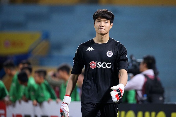 Phí Minh Long sẽ được Hà Nội FC gia hạn thêm 3 năm Phí Minh Long, Hà Nội FC, hạ màn V-League 2019, V-League 2019 kết thúc, Hà Nội FC chuyển nhượng