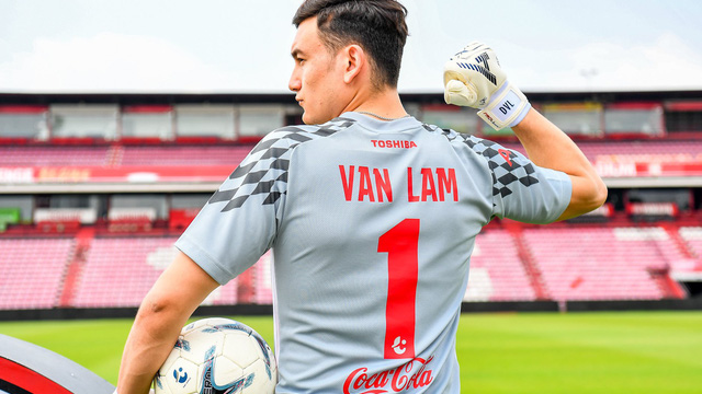 Đặng Văn Lâm đang là cầu thủ đắt giá nhất Việt Nam. Ảnh: Muangthong United top 10 CLB đắt giá nhất ASEAN, transfermarkt, giá trị chuyển nhượng Văn Hậu, giá trị Văn Lâm