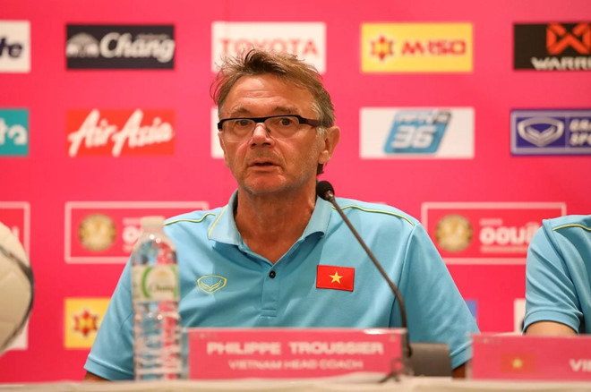 HLV Philippe Troussier cho rằng bóng đá Việt Nam cần học hỏi nhiều hơn nữa từ bóng đá Nhật Bản Philippe Trpussier, U19 Việt Nam, U19 Nhật Bản, bóng đá trẻ Việt Nam, Việt Nam, vòng loại U19 châu Á