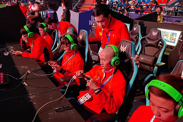 SEA Games 30: Tuyển eSport Việt Nam thua trận do sóng Wi-Fi yếu