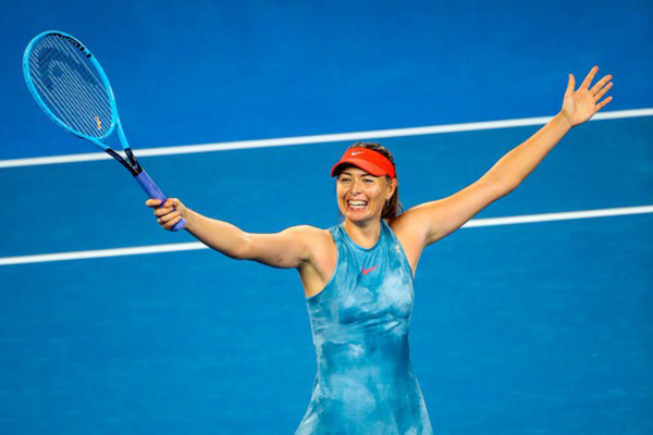 Thân hình tuyệt hảo cùng gu ăn mặc đa dạng giúp Sharapova luôn khoe được vẻ đẹp của mình ở mọi sự kiện có mặt, kể cả trong mỗi trận đấu... maria sharapova