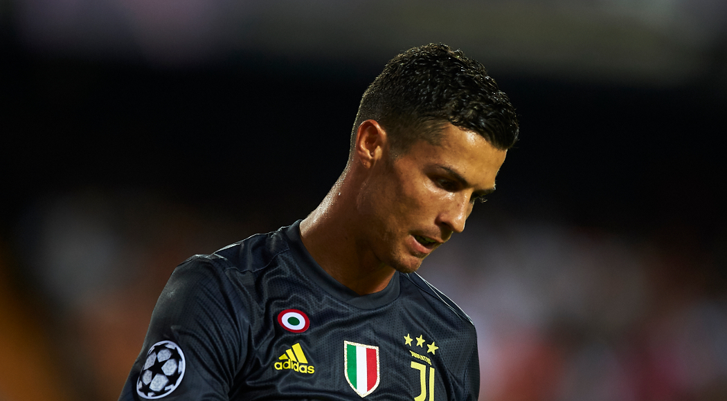 Các cầu thủ Juve thác loạn tại Turin Juventus, sao juve thác loạn, juventus thua trận, Ronaldo, 60 người mẫu, qua đêm với 60 chân dài