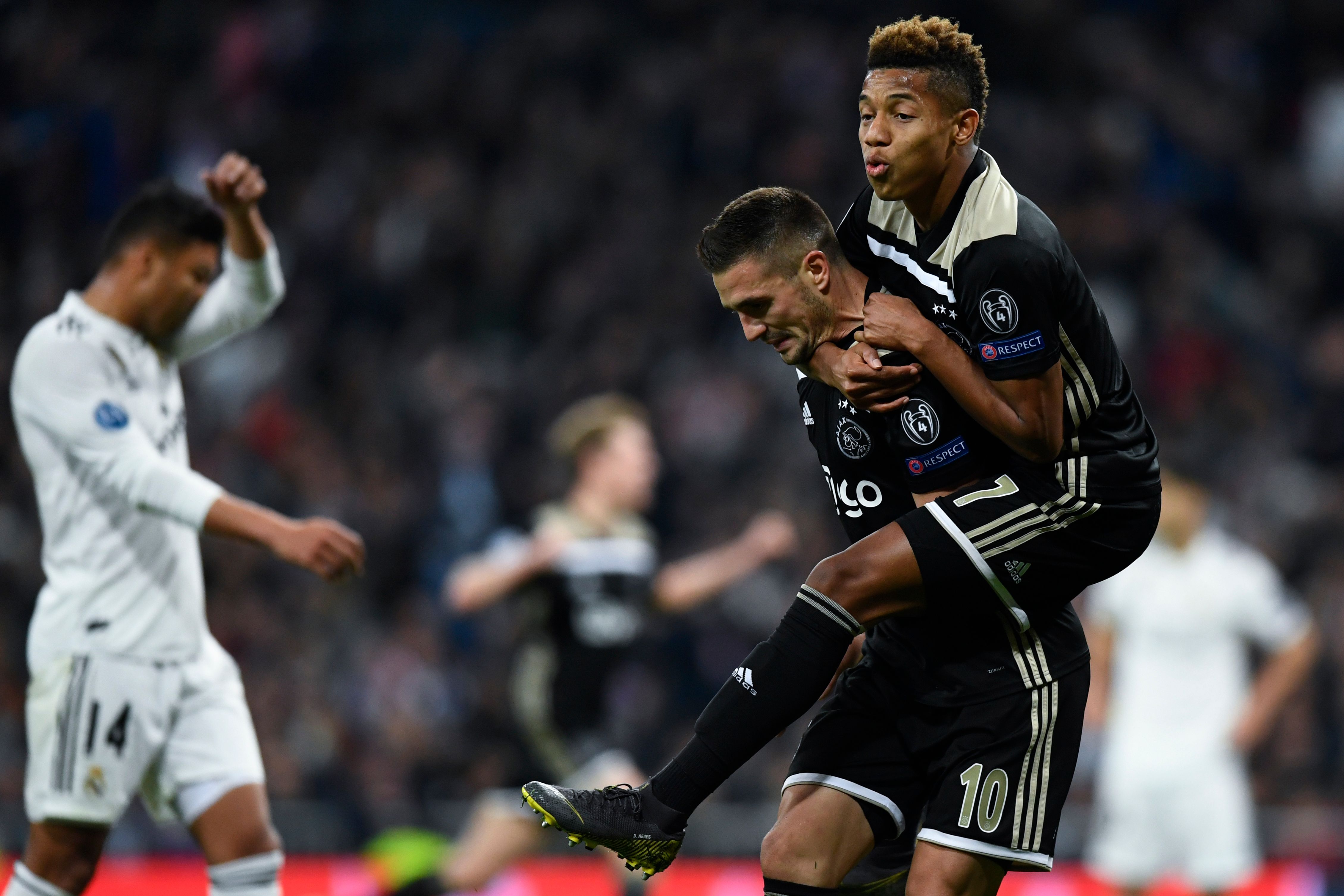 1-4 là kết quả thua đậm nhất Real phải gánh chịu tại Champions League Real 1-4 ajax, real thảm bại, real sụp đổ, real bị loại, cúp c1, champions league, ronaldo, real madrid, real thua đậm
