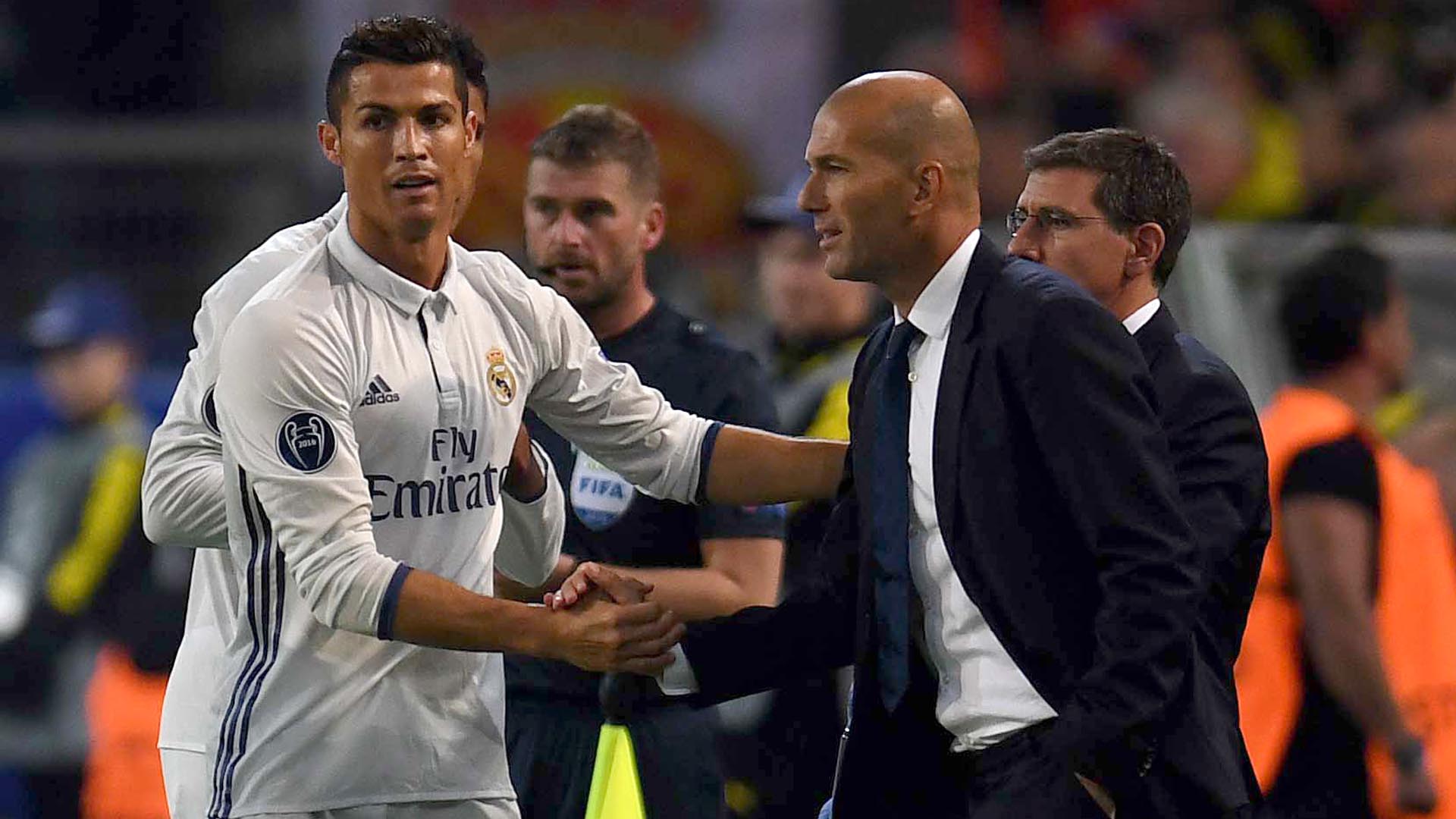 Zidane không nghĩ tới chuyện chiêu mộ Ronaldo Zidane, zidane trở lại real, ronaldo, real mua lai ronaldo, zidane và ronaldo, zidane tái hợp ronaldo