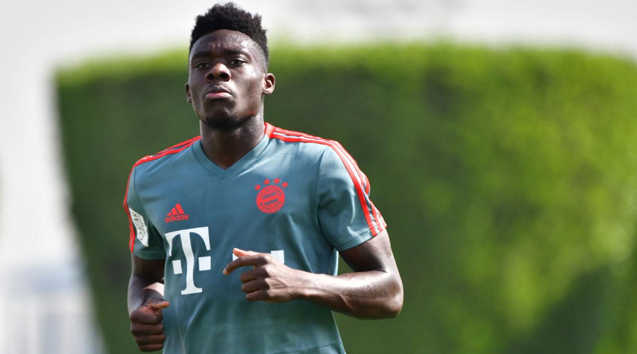 Alphonso Davies top 10, top 10 thần đồng, 10 tài năng trẻ, tài năng trẻ, vinicius, sancho, odoi, thần đồng bóng đá