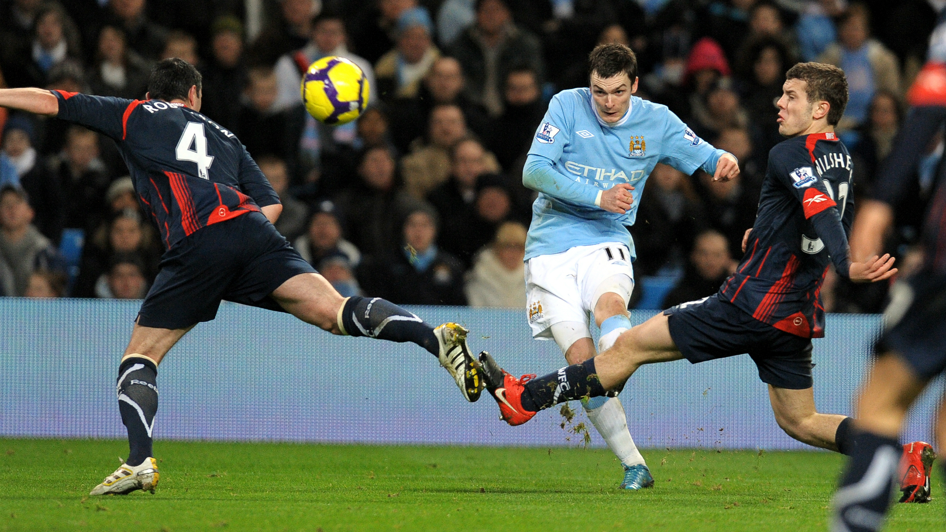 Adam Johnson khó trở lại sự nghiệp quần đùi áo số adam johnson, adam johnson ra tù, sao Man City ra tù, sao Ngoại hạng Anh ra tù, bóng đá anh