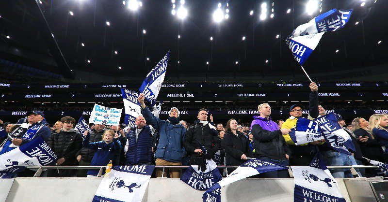 CĐV Tottenham có mặt ở trận đấu lịch sử kết quả ngoại hạng anh, kết quả tottenham vs crystal palace, tottenham 2-0 crystal palace, tottenham, svđ mới, sân vận động mới, son heung-min