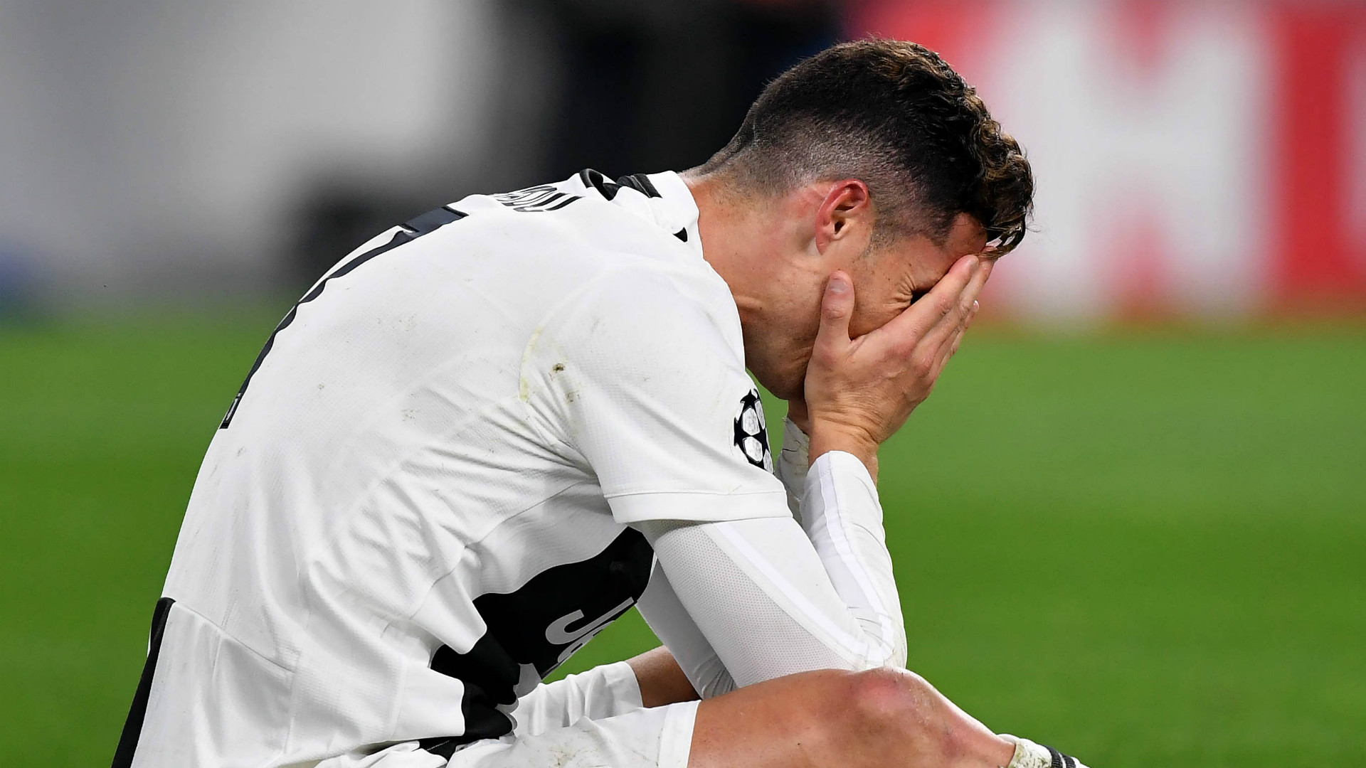 Ronaldo là người duy nhất chơi tốt ở Juventus Champions League, đhtb champions league, tứ kết champions league, tứ kết c1, cúp c1, đhtb cúp c1, đội hình xuất sắc nhất c1