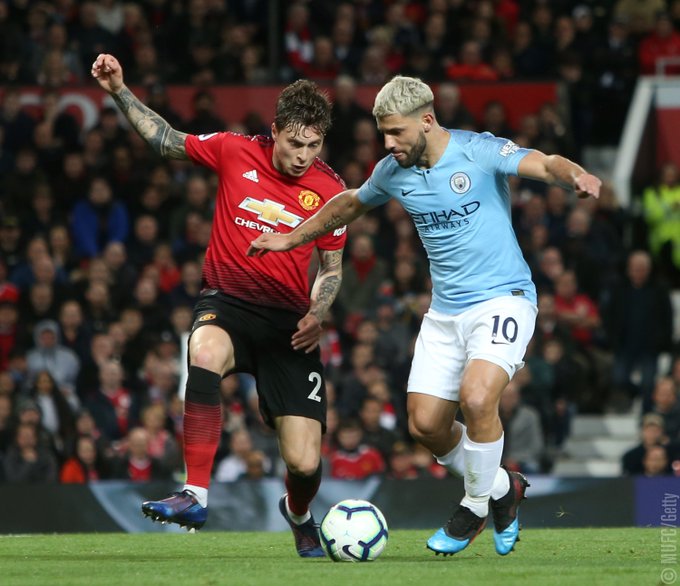 MU gặp khó trong cuộc đua top 4 Mu thua Man City, MU 0-2 Man City, MU thua, Mu thua bạc nhược, Roy Keane, Roy Keane chỉ trích MU, Man utd 0-2 man city, man utd thua