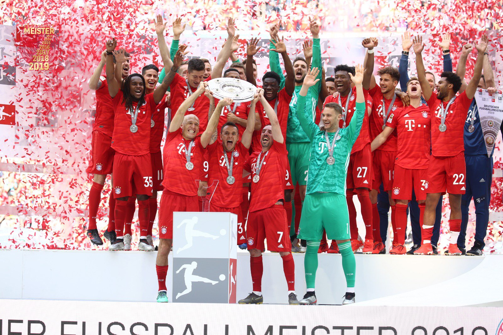 Chiếc đĩa bạc cuối cùng của Robben, Ribery và Rafinha robben và ribery, robben và ribery chia tay bayern, robben, ribery, bayern, robbery, bayern vô địch, bayern munich