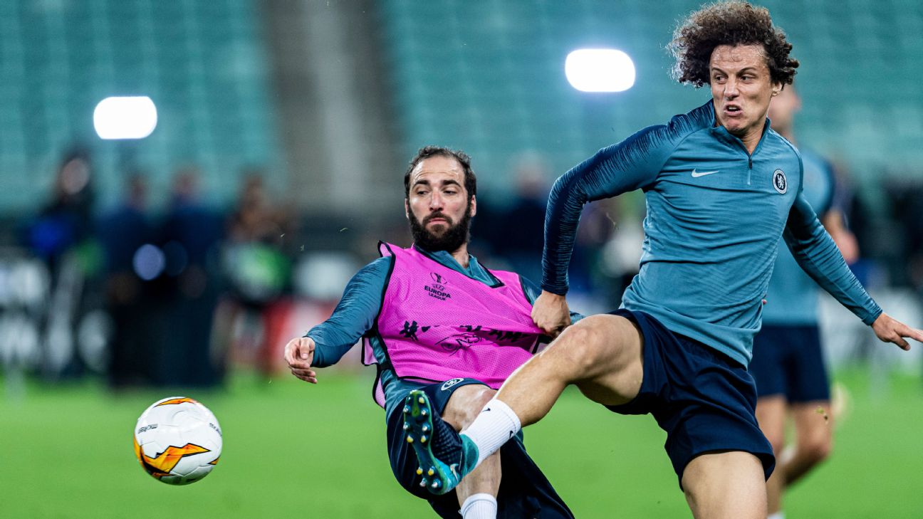 Higuain và Luiz có lời qua tiếng lại chelsea vs arsenal, chung kết europa league, chung kết c2, europa league, chelsea, sarri, kante, arsenal