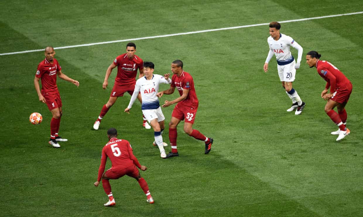 Son Heung-min trong vòng vây cầu thủ Liverpool trực tiếp chung kết c1, trực tiếp Liverpool vs Tottenham, chung kết cúp c1 2019, chung kết champions league, Tottenham, Liverpool, Liverpool vs Tottenham, Tottenham vs Liverpool