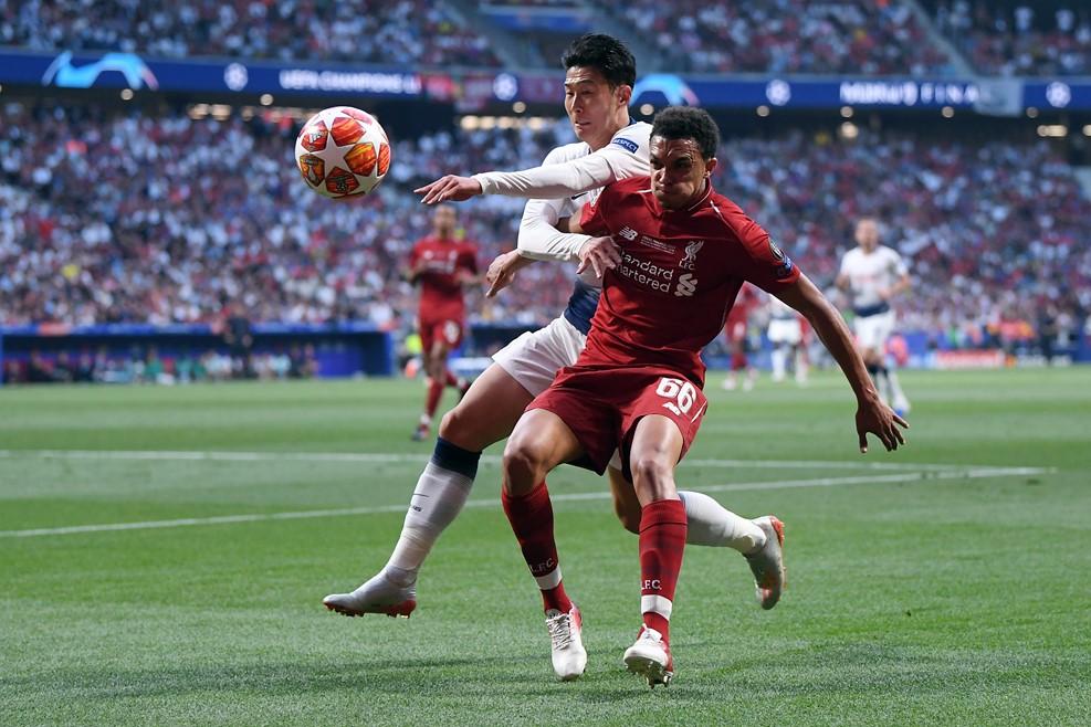 Son Heung-min không thể vượt qua Arnold trực tiếp chung kết c1, trực tiếp Liverpool vs Tottenham, chung kết cúp c1 2019, chung kết champions league, Tottenham, Liverpool, Liverpool vs Tottenham, Tottenham vs Liverpool