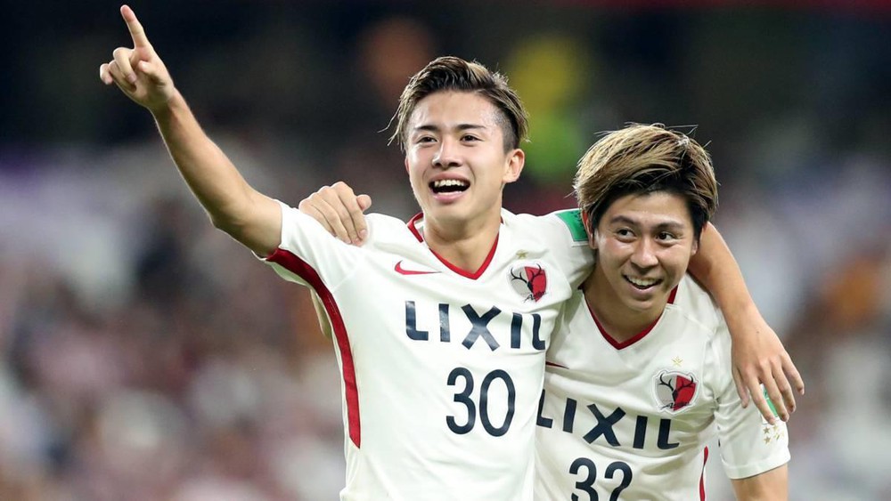 Hiroki Abe (bên trái) chuẩn bị gia nhập Barca Barca, barcelona, Hiroki Abe, Kashima Antlers, nhật bản, barca chiêu mộ sao nhật bản, chuyển nhượng barca, barcelona