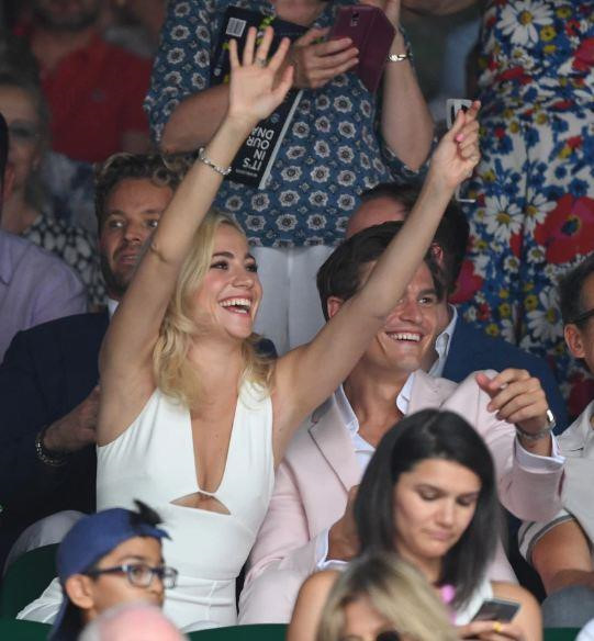 Nữ ca sĩ Pixie Lott Federer vs Nadal, Sir Alex, Beckham, Wimbledon, Federer, Nadal, quần vợt, tennis