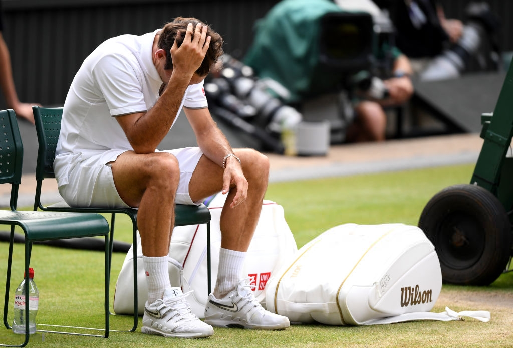 Nỗi buồn của Federer Federer, Djokovic, federer vs djokovic, federer thua, federer thất bại, fererer lặng người, wimbledon