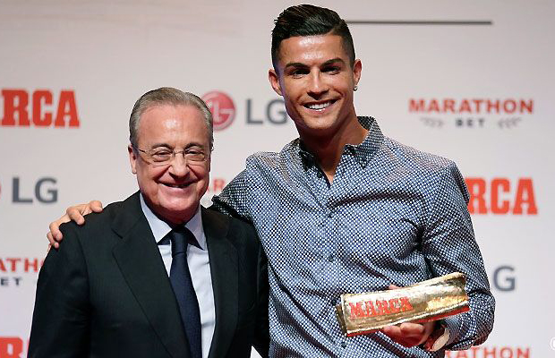 Ronaldo nhận danh hiệu Marca Legend từ tay chủ tịch Perez của Real Ronaldo, Real Madrid, Manchester, MU, Ronaldo nhận danh hiệu cao quý, Ronaldo nhớ Madrid và Manchester, Juventus